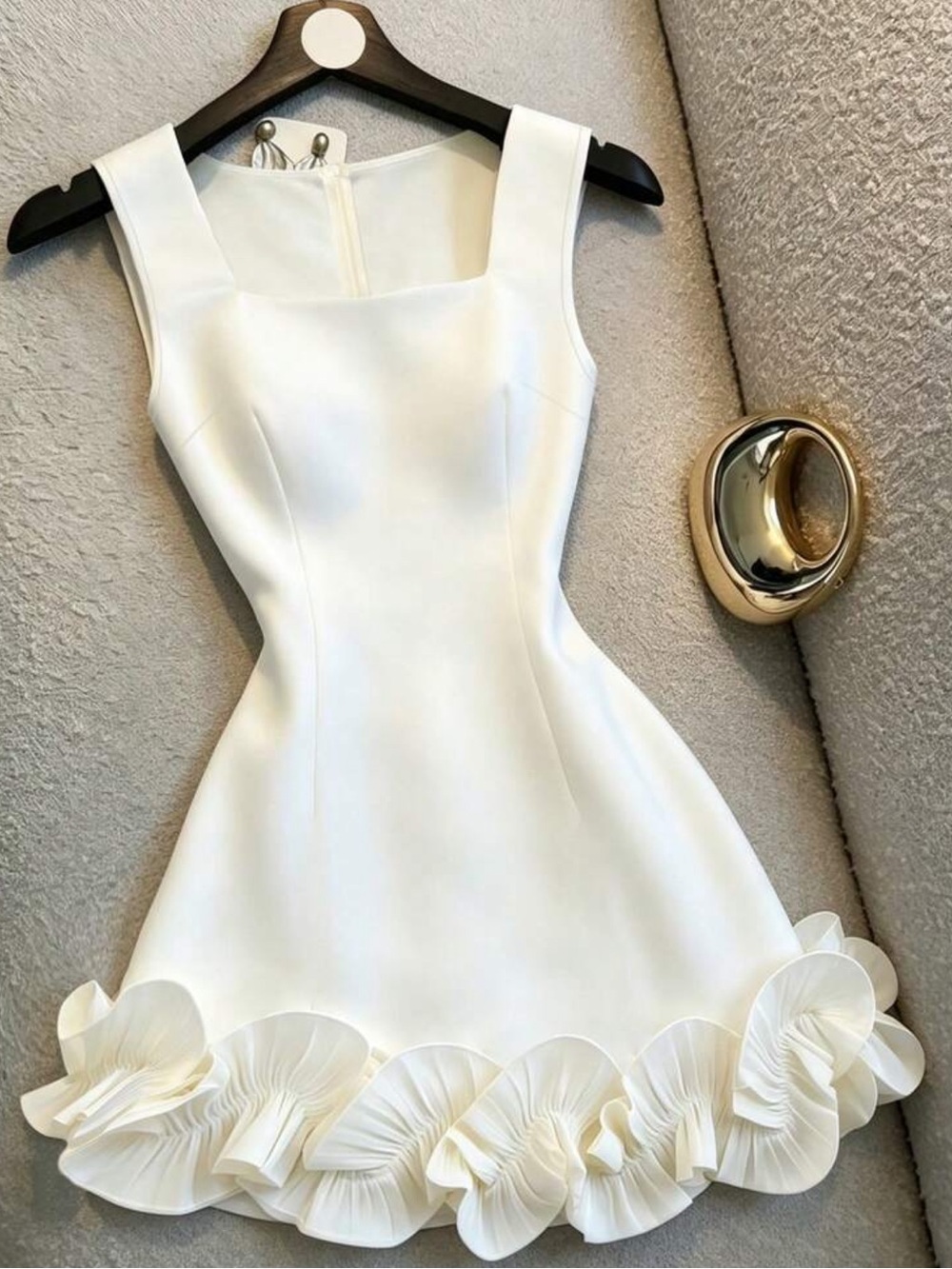 Elegant White Summer Square-Neck Sleeveless Dress With Ruffles,Perfect